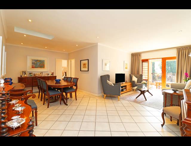 3 BEDROOM APARTMENT FOR SALE IN WAVERLEY